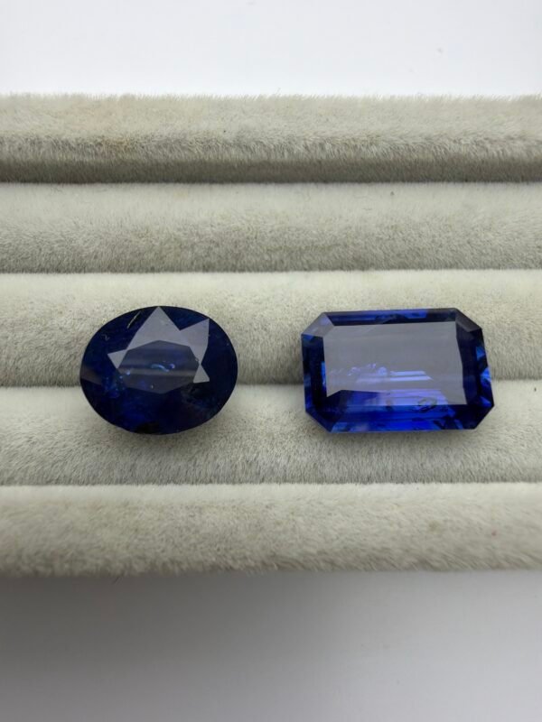 11.35ct Natural Blue Sapphire (H) 2Pcs